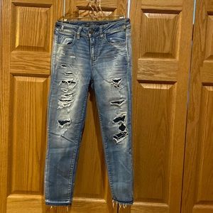 American Eagle Jeans in size 4 long.